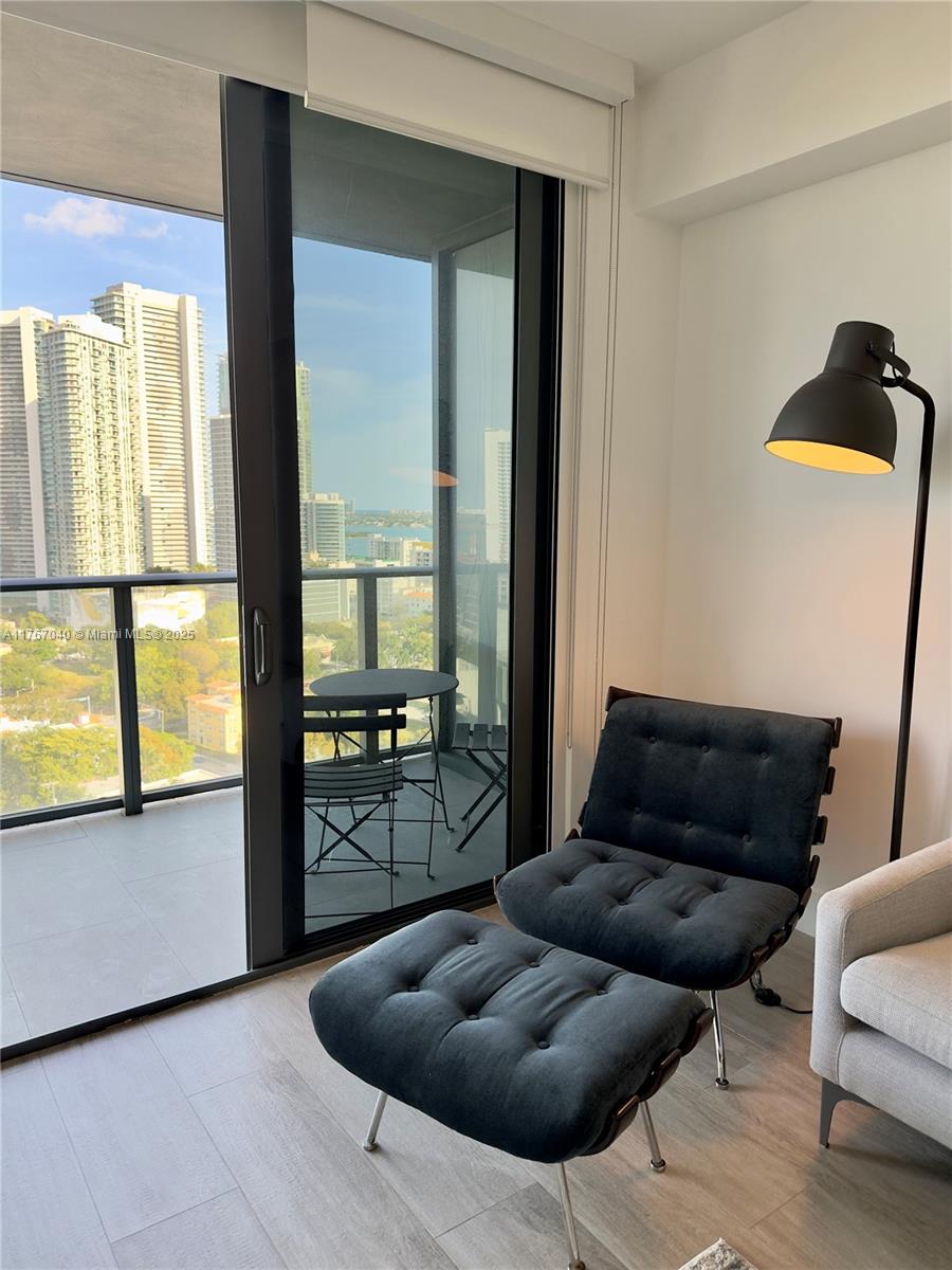 121 NE 34th St # 2006A, Miami Unit: 2006A