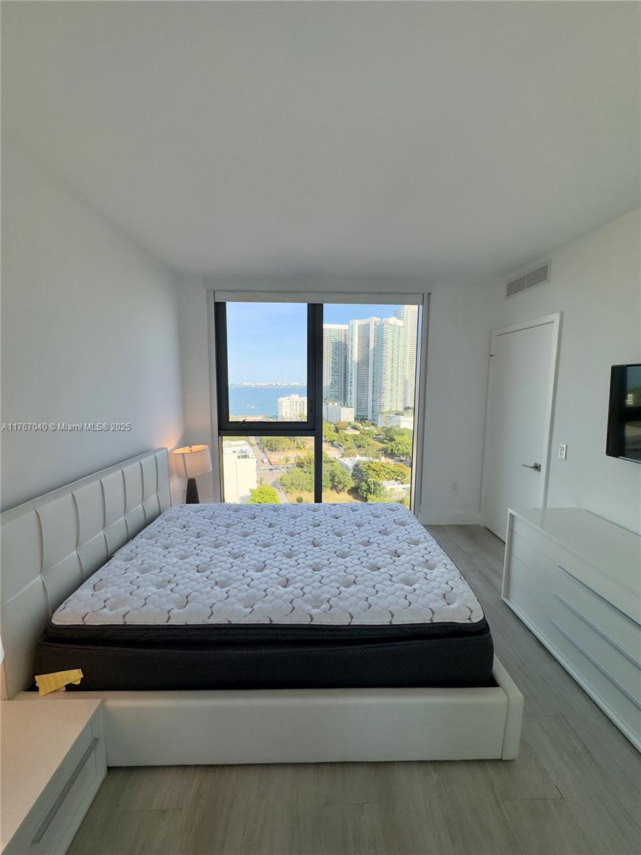 121 NE 34th St # 2006A, Miami Unit: 2006A
