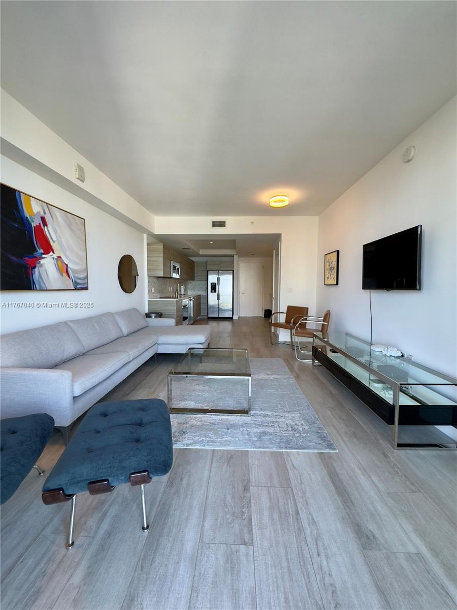121 NE 34th St # 2006A, Miami Unit: 2006A
