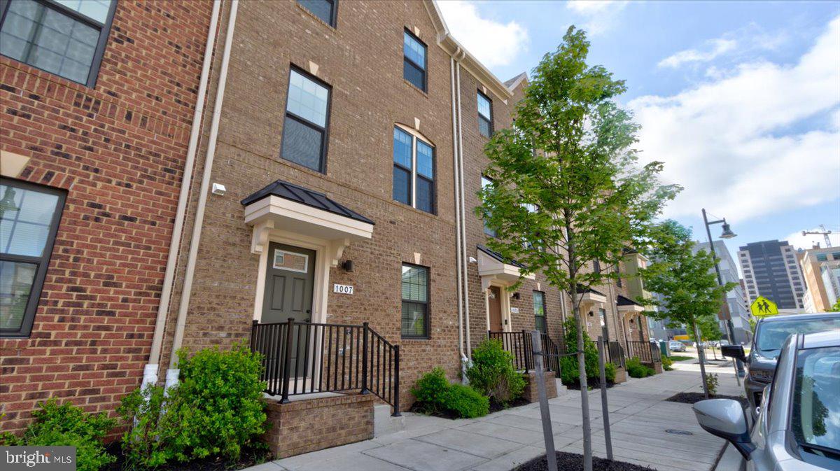 1007 Rutland Ave