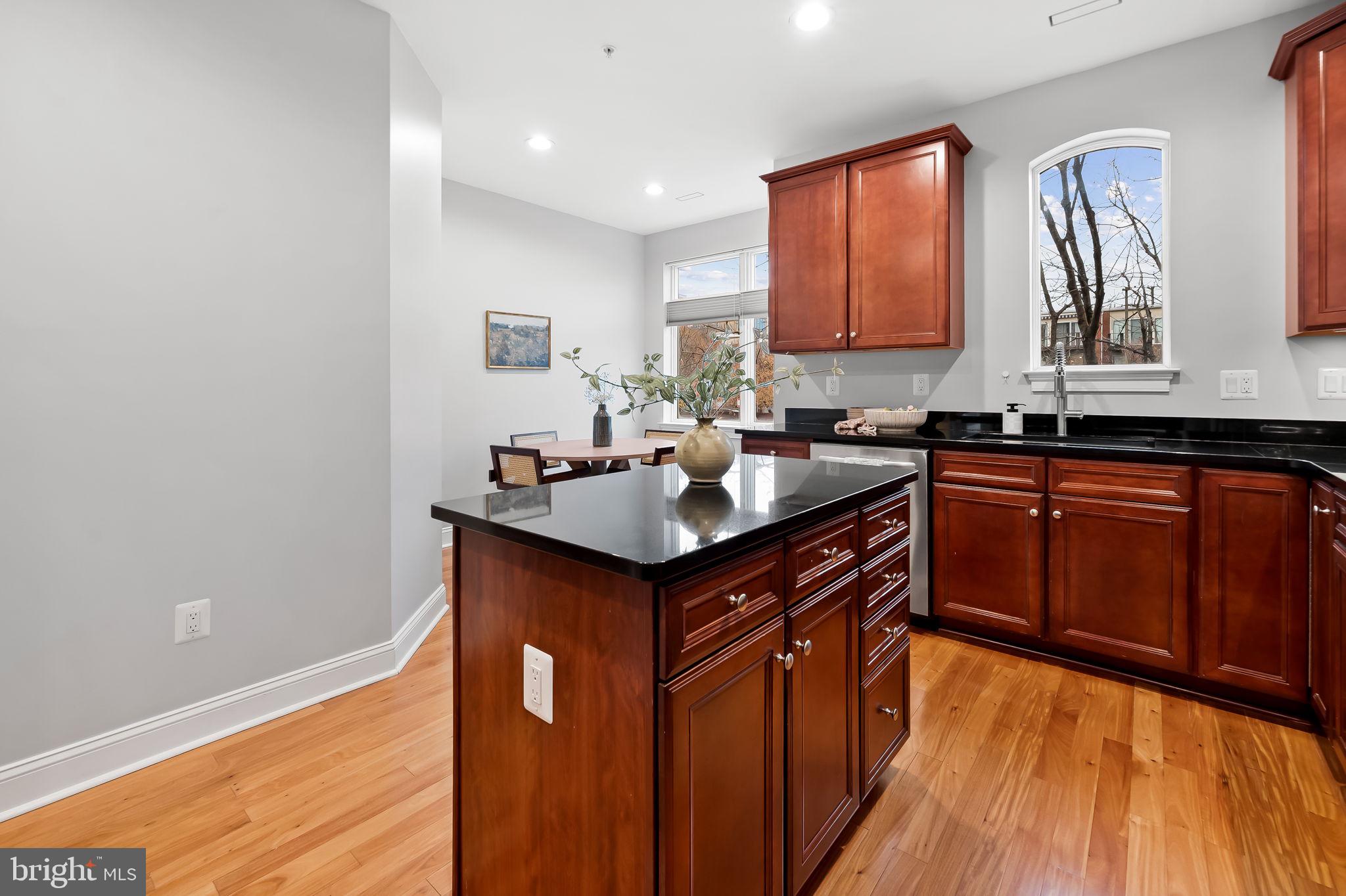 1024 Pier Pointe Lndg #107