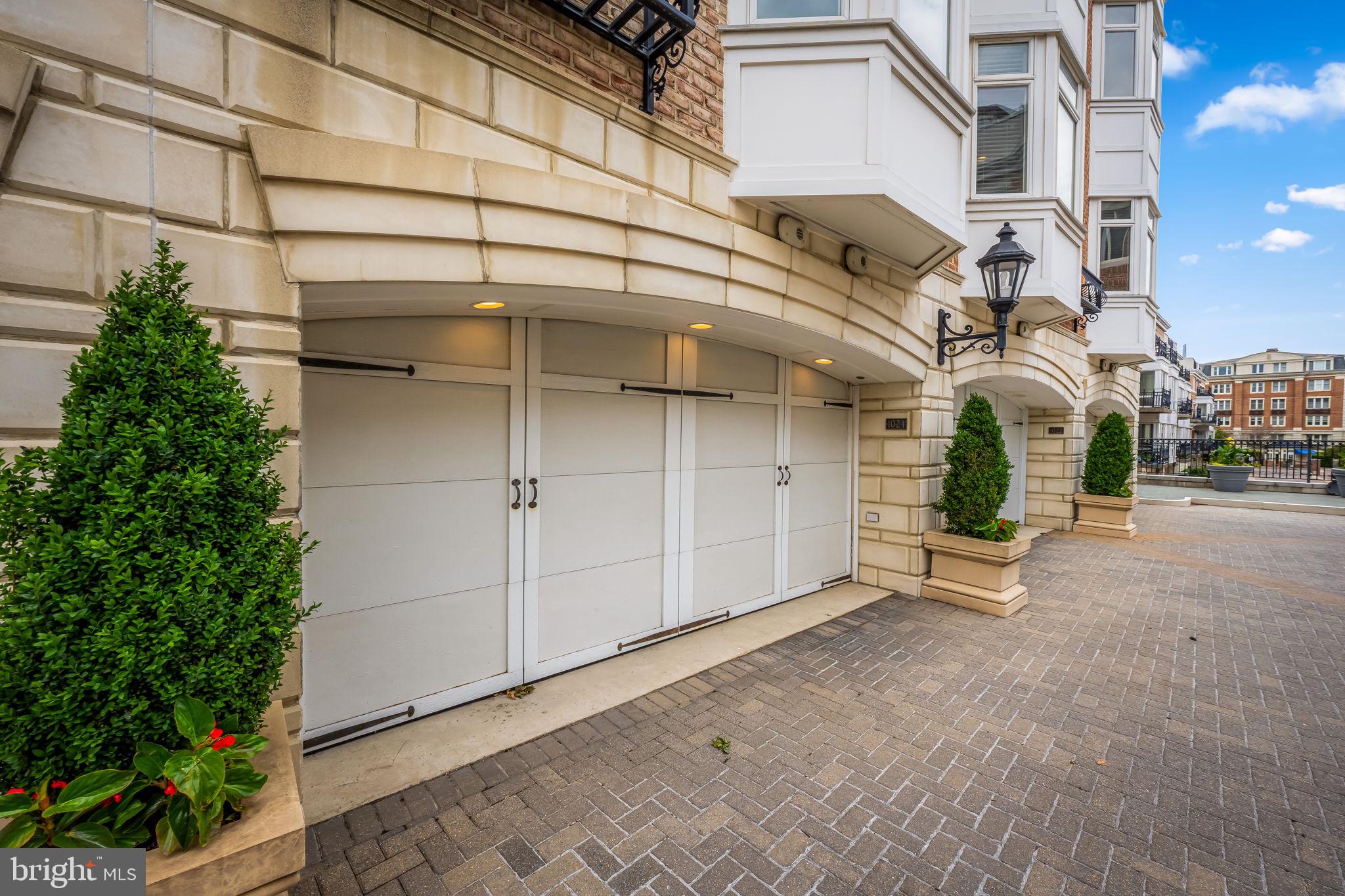 1024 Pier Pointe Lndg #107
