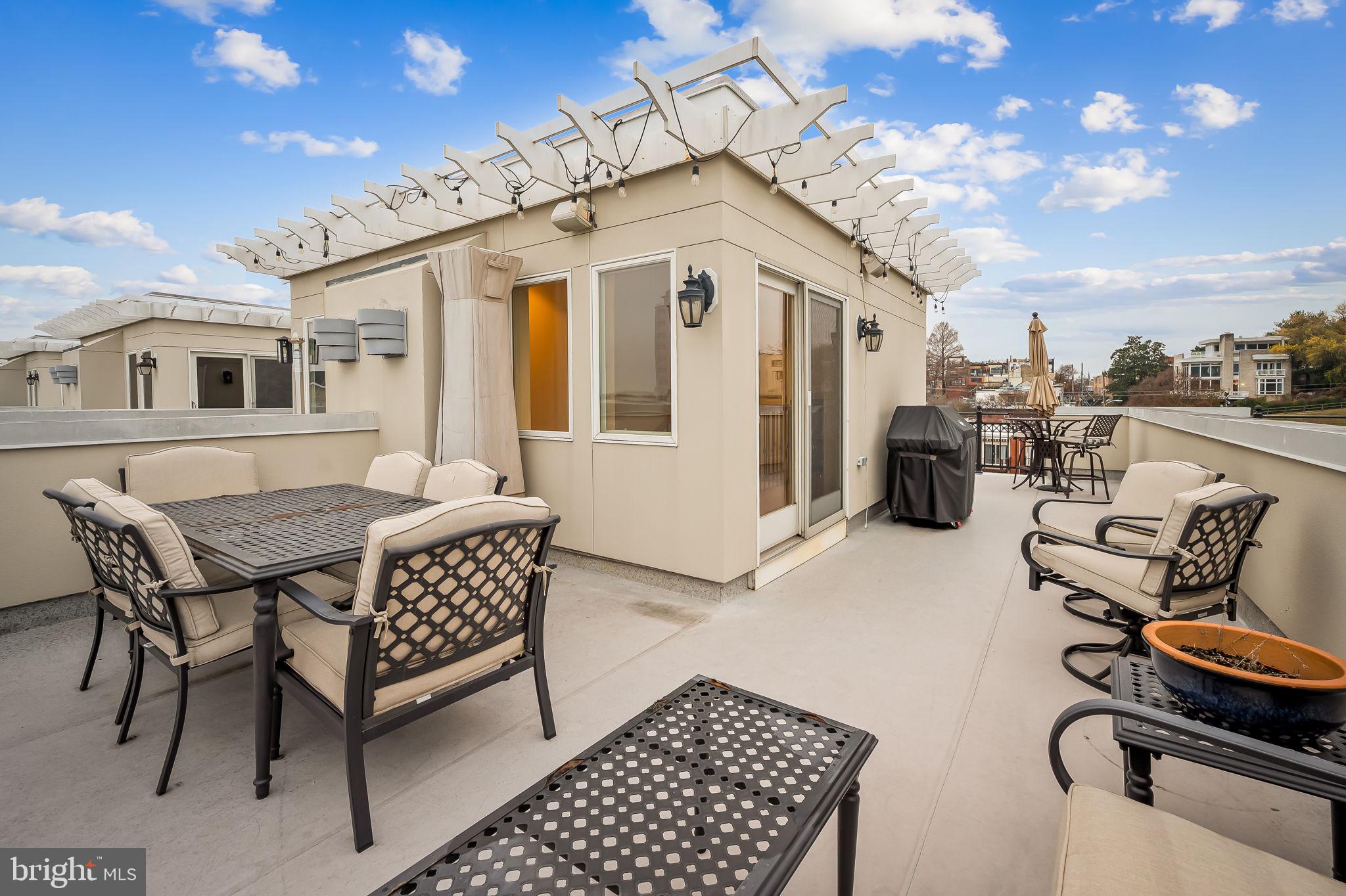1024 Pier Pointe Lndg #107