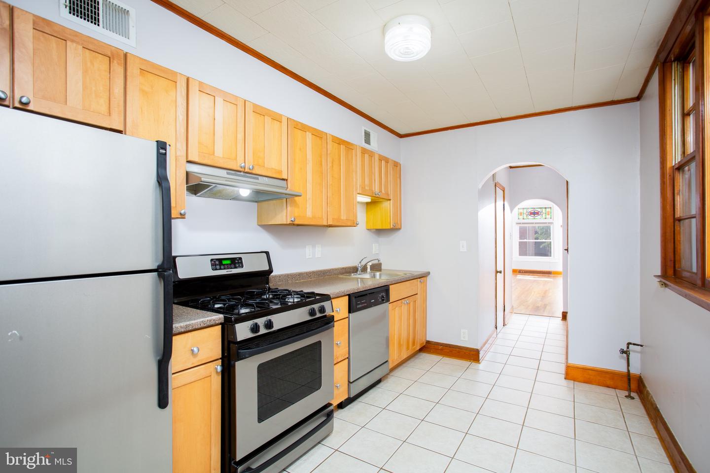 639 S MONTFORD AVE #1
