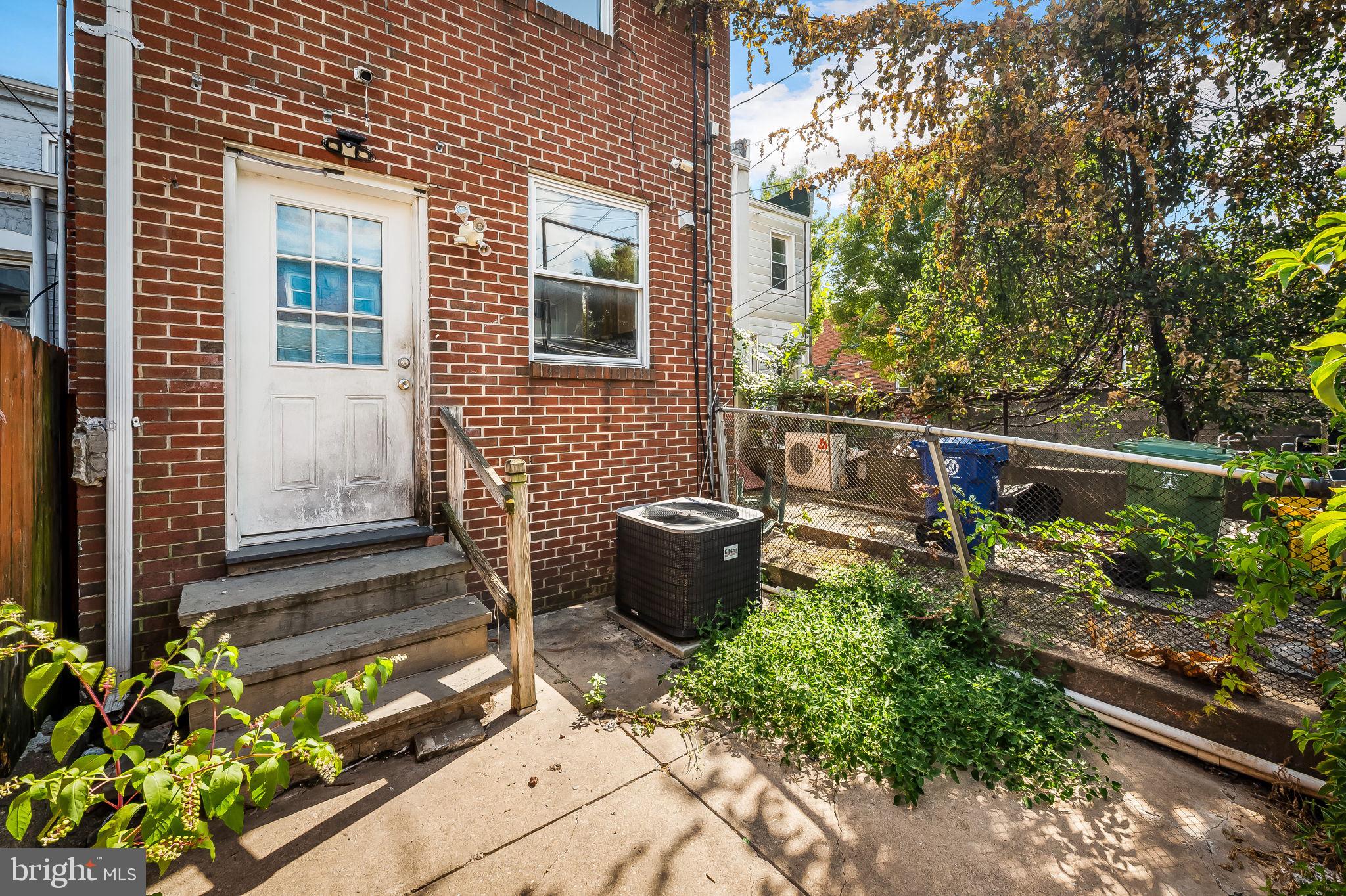 3904 E PRATT STREET