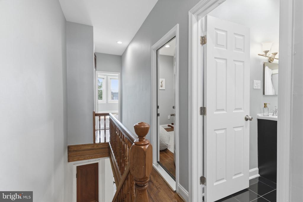 4119 FALLS ROAD