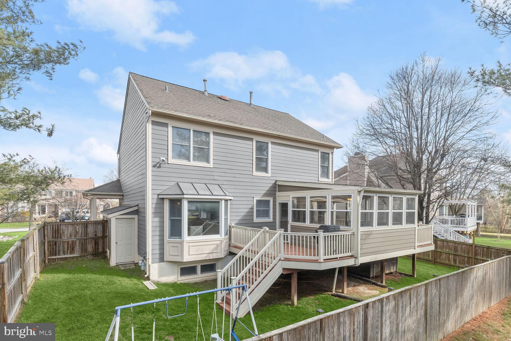 16 Diamond Crest Ct