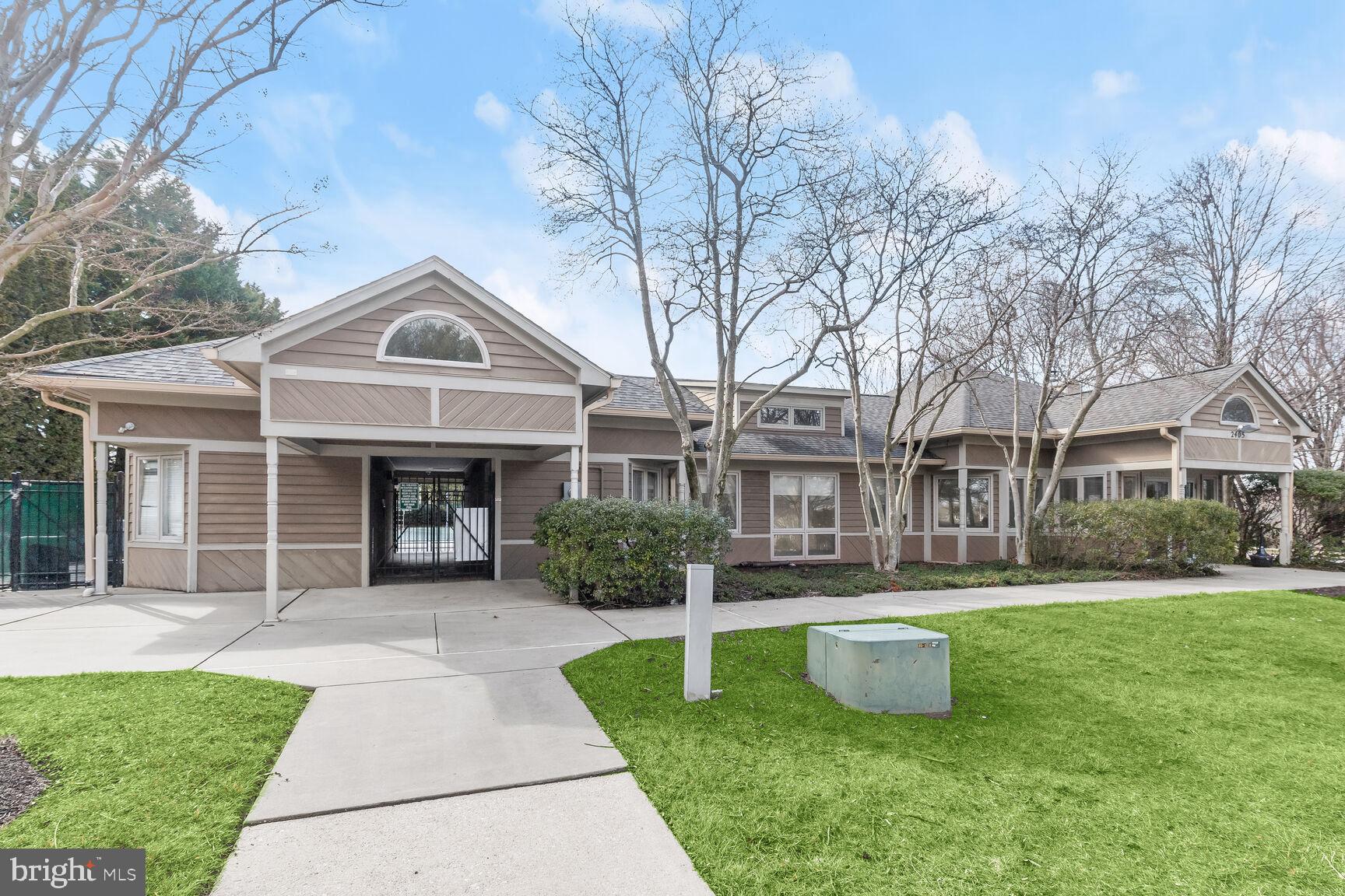 16 Diamond Crest Ct