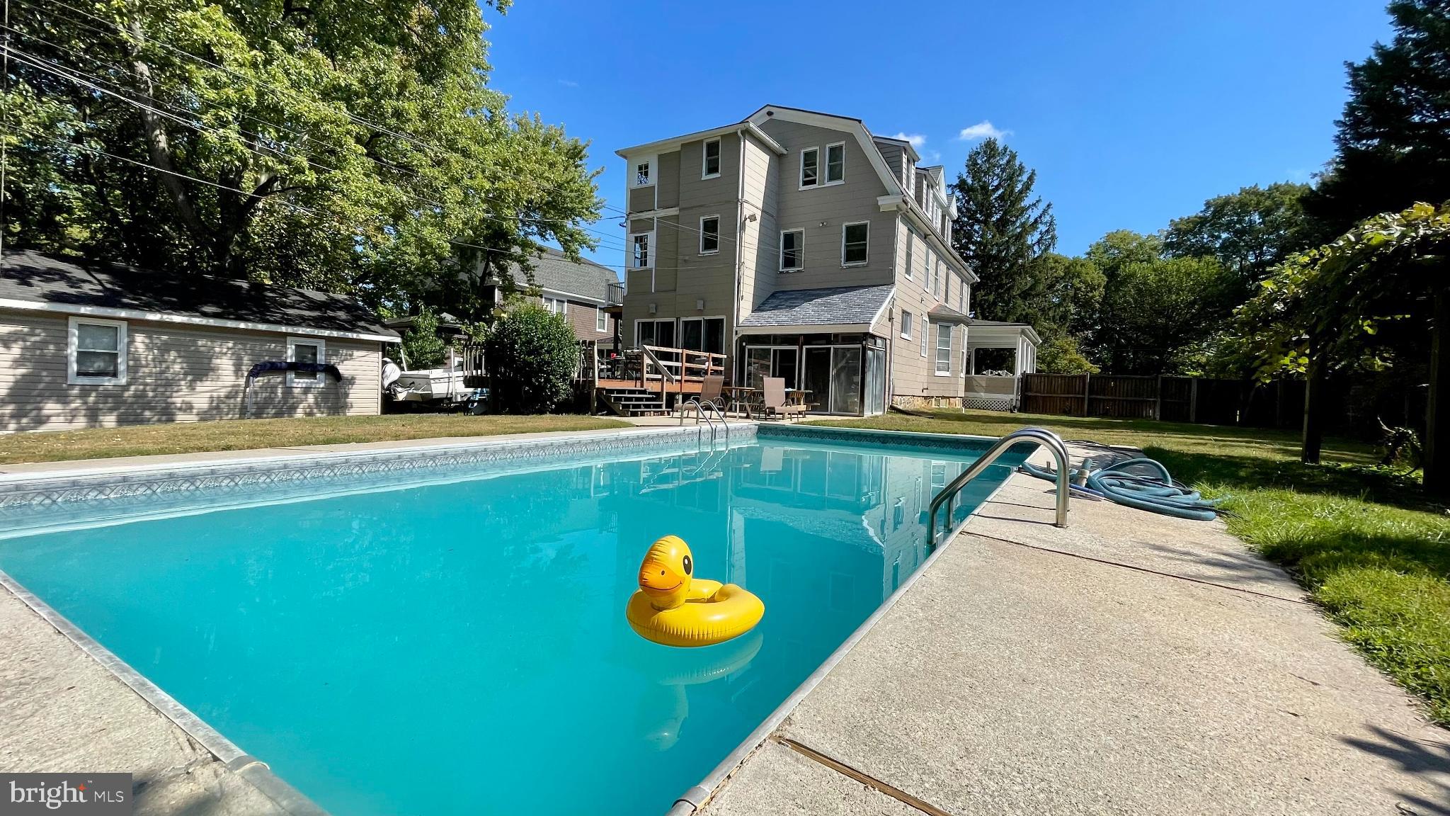 17 N BEAUMONT AVENUE