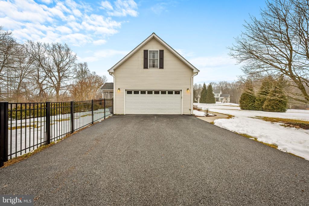 817 WISEBURG ROAD