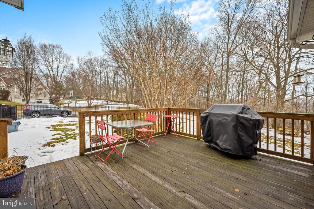 817 WISEBURG ROAD