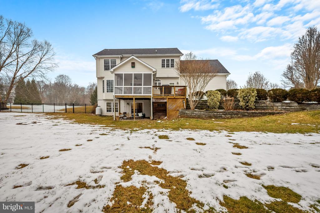 817 WISEBURG ROAD