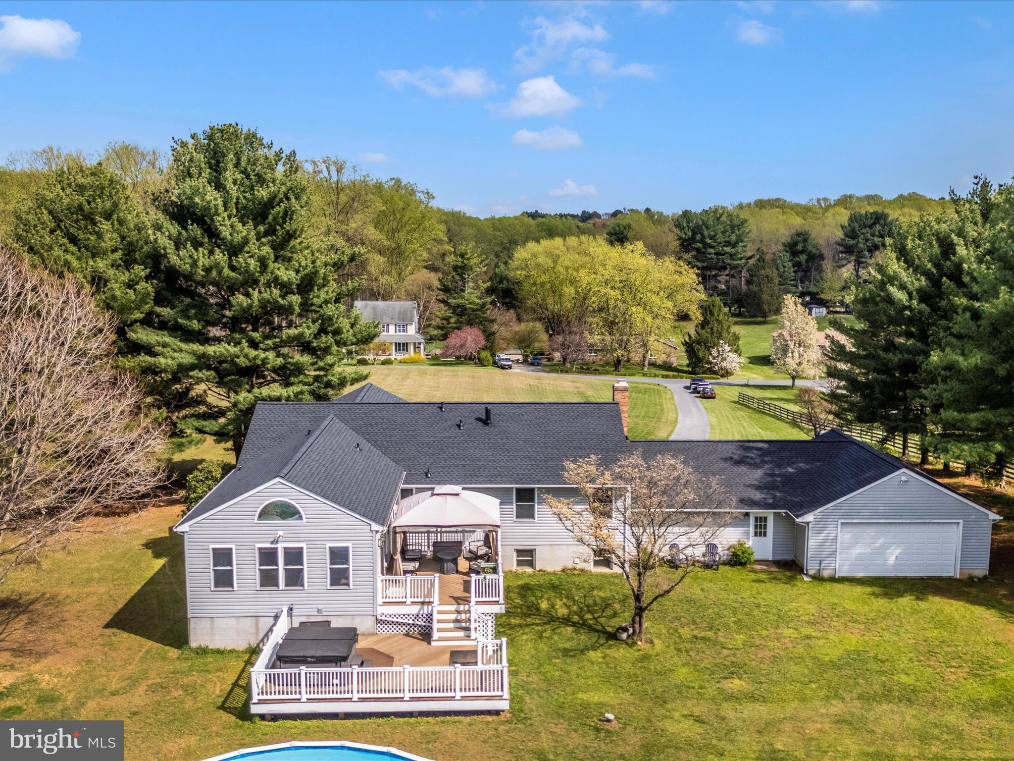 870 River Rd