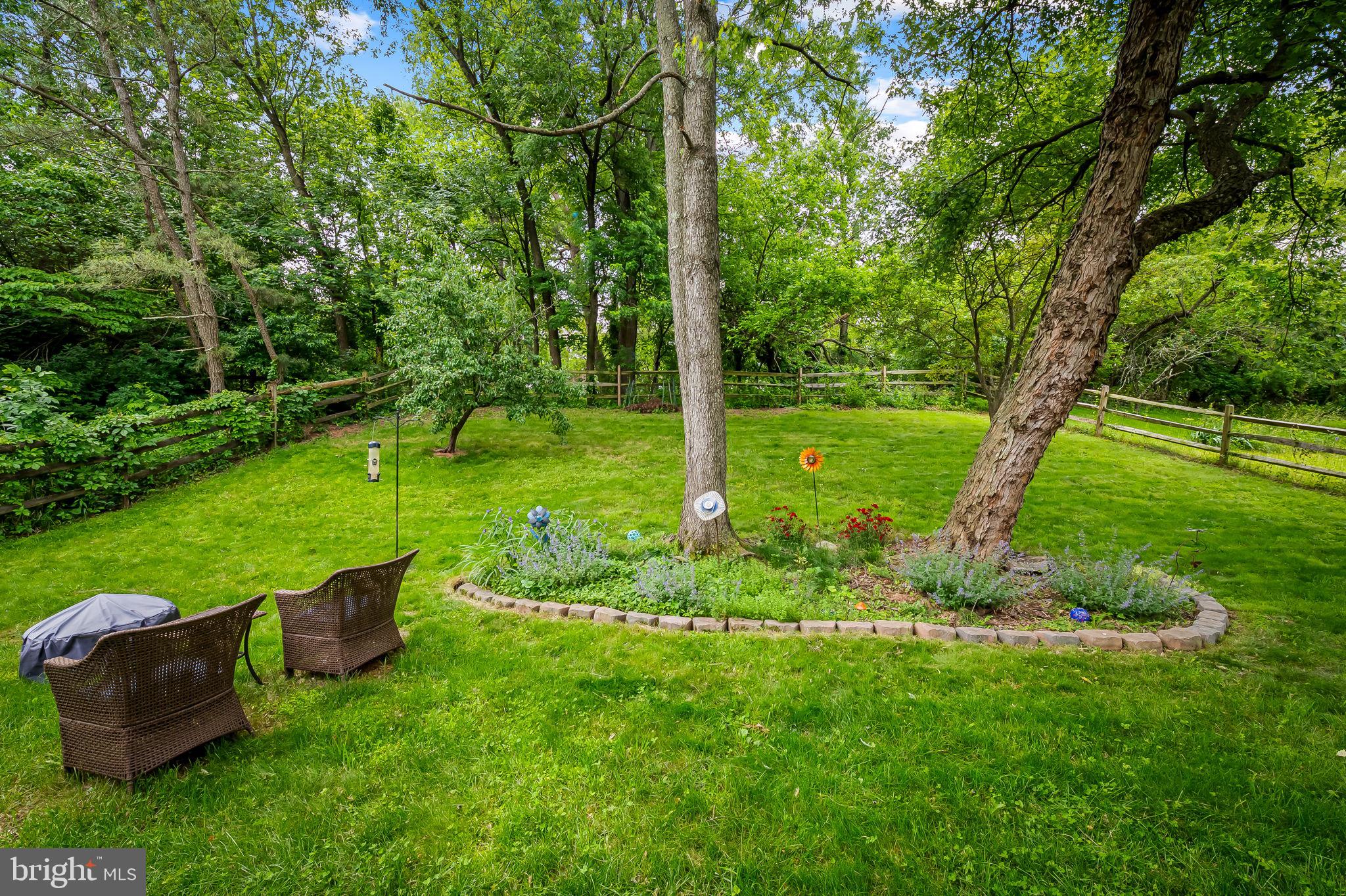 8691 Hayshed Ln