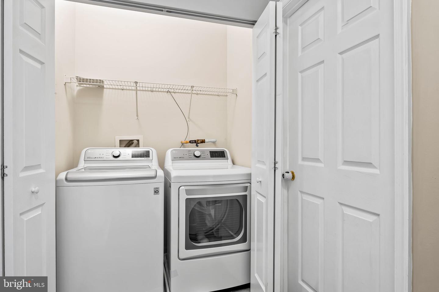 110 Watkins Pond Blvd #1-202