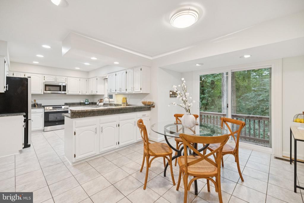 12204 GALESVILLE DRIVE