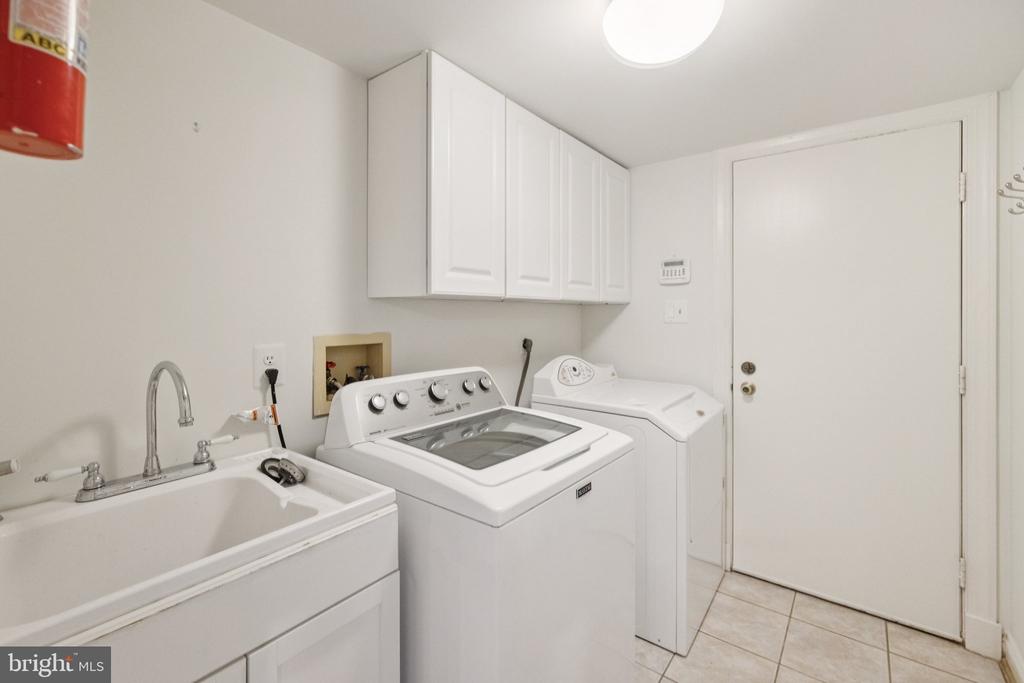 12204 GALESVILLE DRIVE
