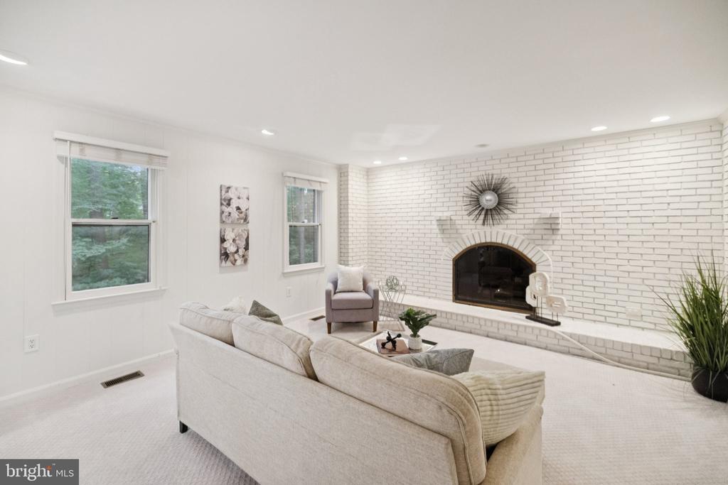 12204 GALESVILLE DRIVE