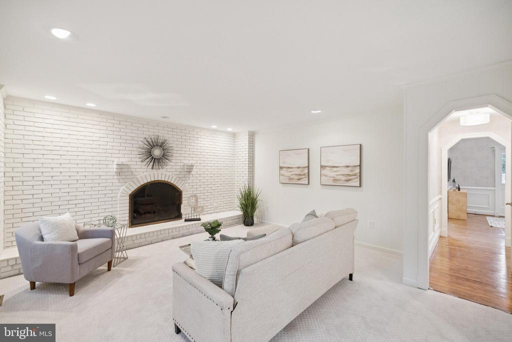 12204 GALESVILLE DRIVE