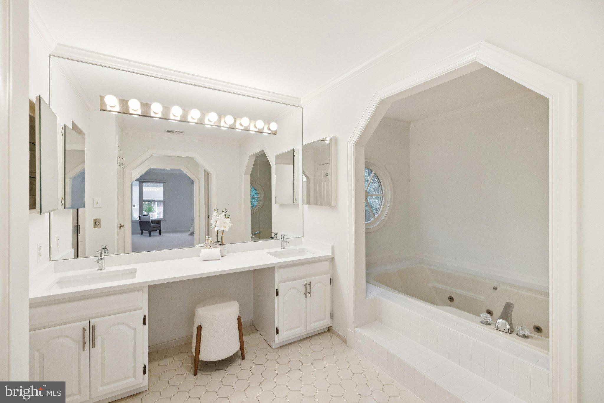 12204 GALESVILLE DRIVE