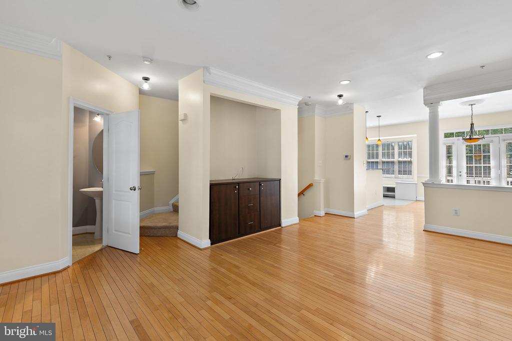 136 PASTURE SIDE WAY