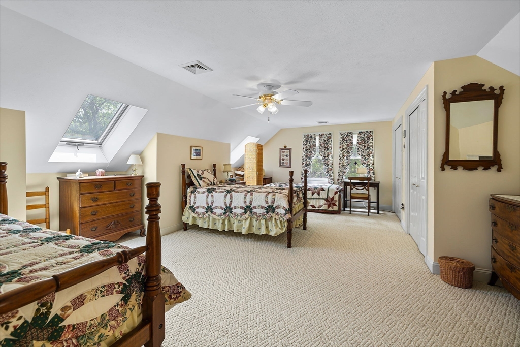 112 Saddleback Ln