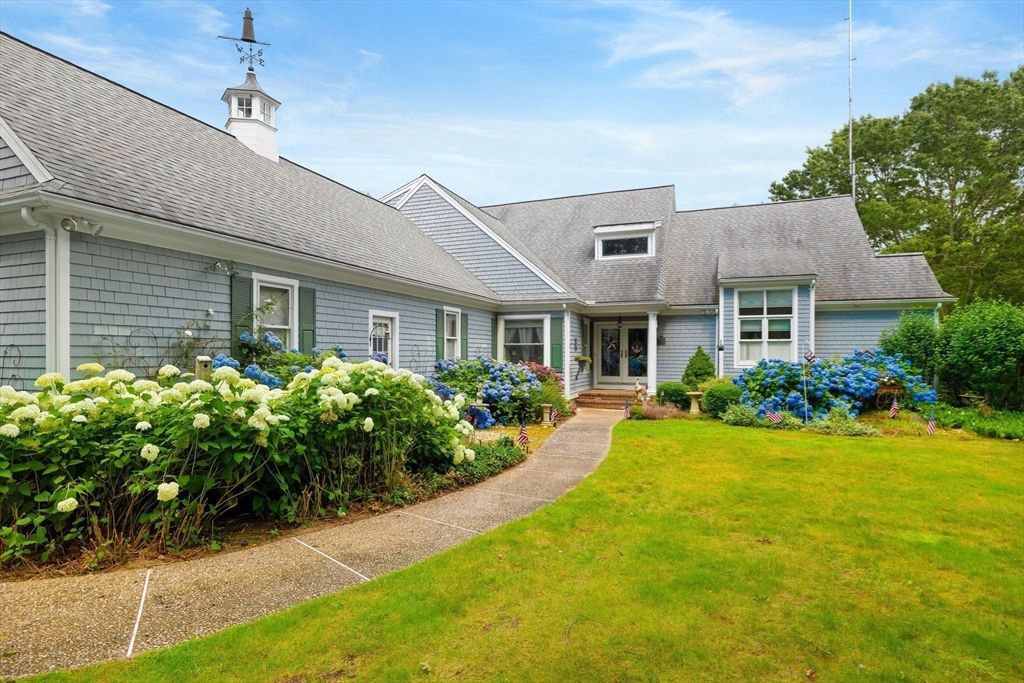 112 Saddleback Ln