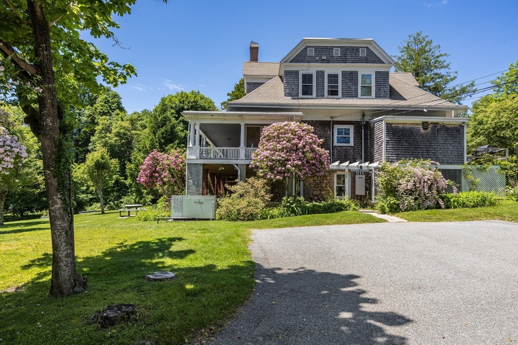 165 Woods Hole Rd
