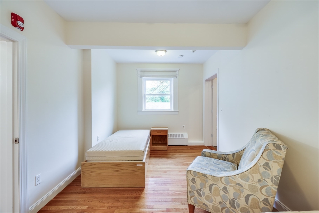 165 Woods Hole Rd