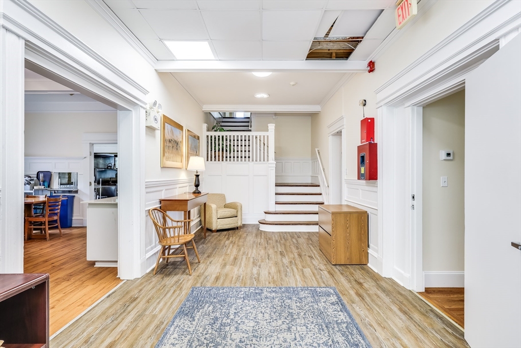 165 Woods Hole Rd