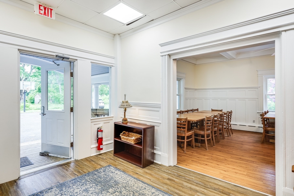 165 Woods Hole Rd