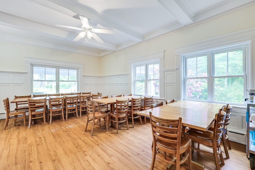 165 Woods Hole Rd