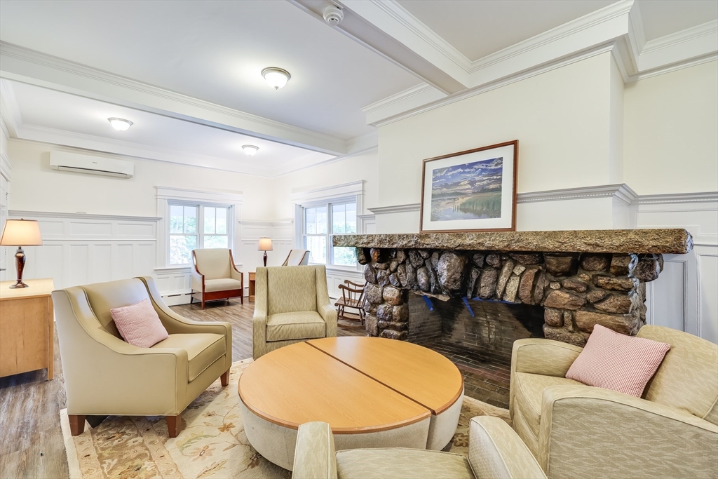 165 Woods Hole Rd