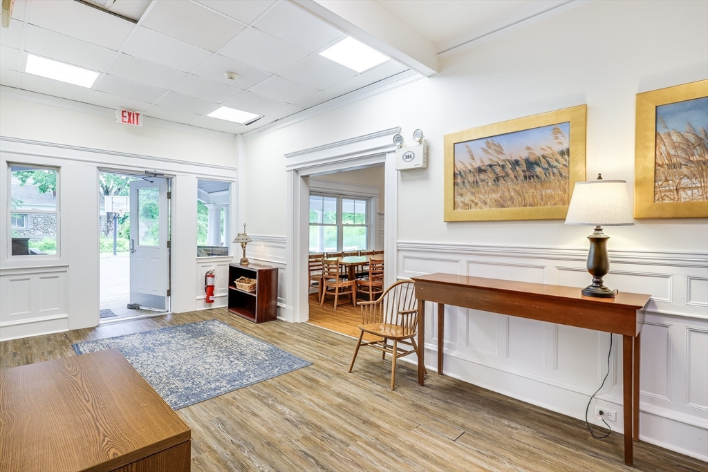 165 Woods Hole Rd