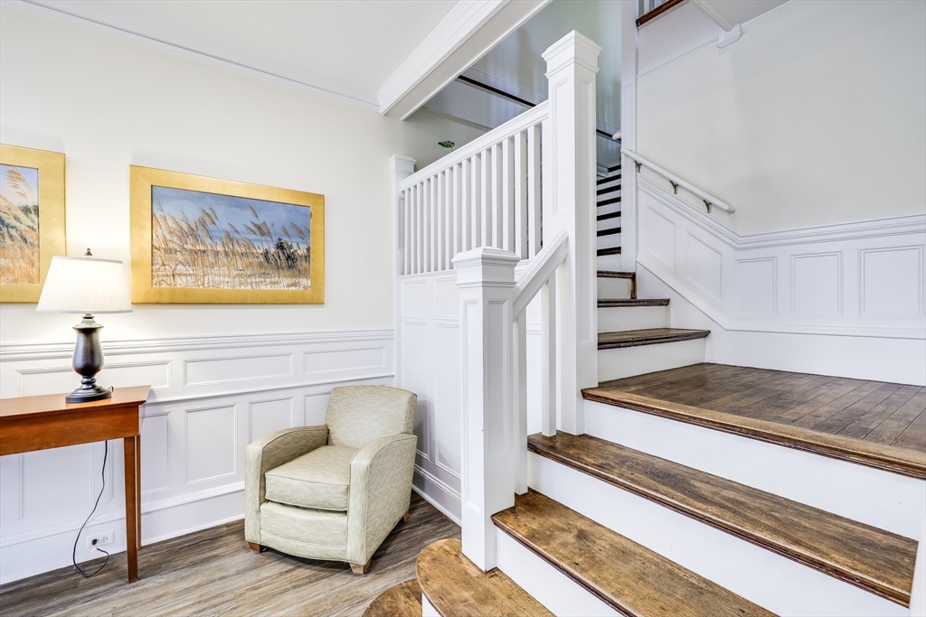 165 Woods Hole Rd