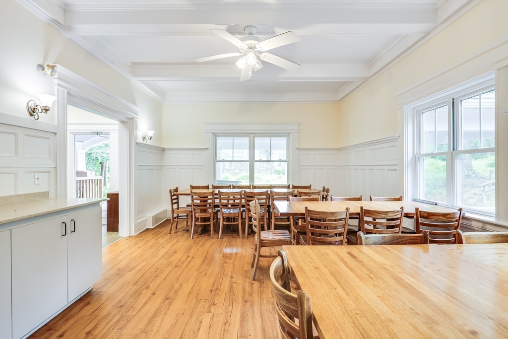 165 Woods Hole Rd