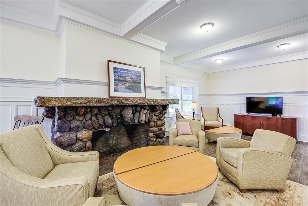 165 Woods Hole Rd