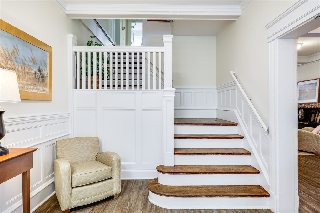 165 Woods Hole Rd