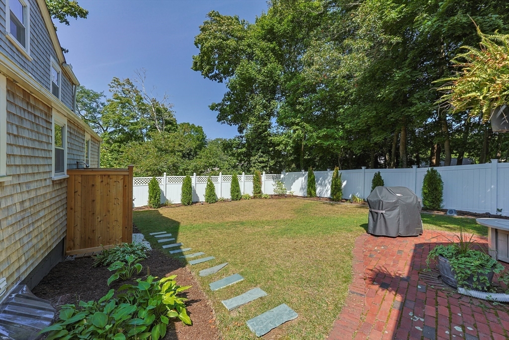 24 Hilltop Drive