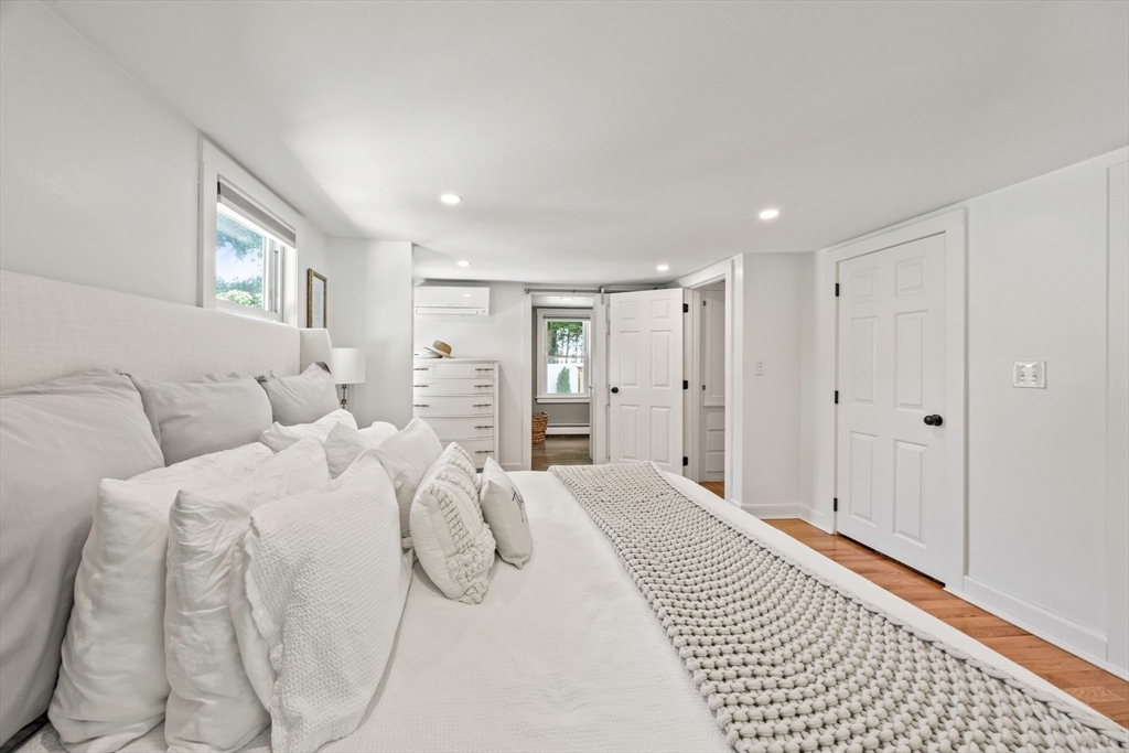 24 Hilltop Drive