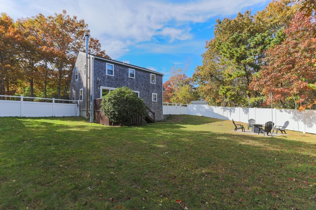 14 Galleon Dr