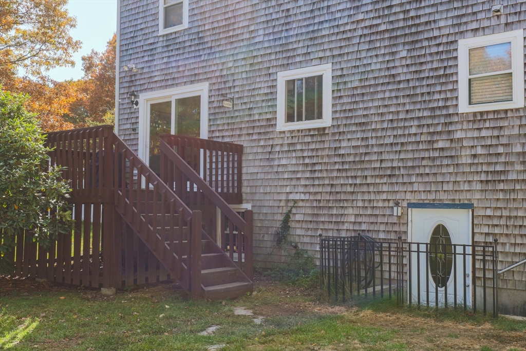 14 Galleon Dr