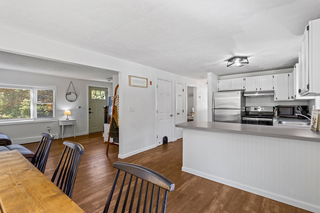14 Galleon Dr
