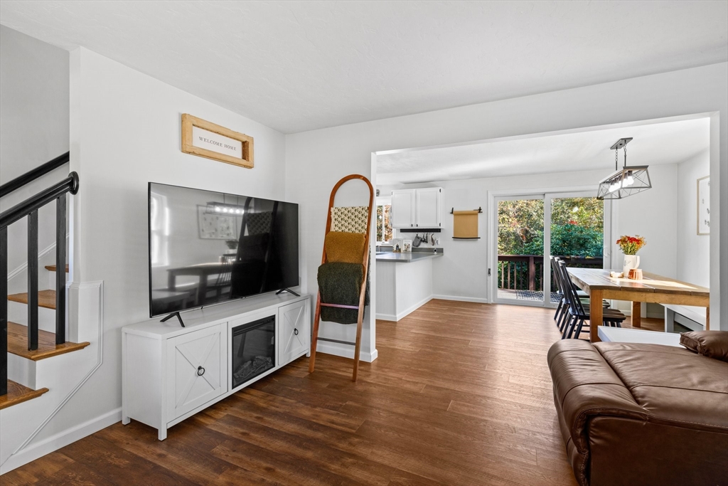 14 Galleon Dr
