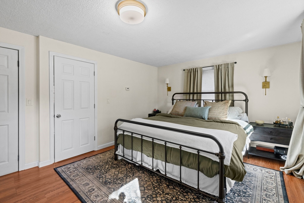 14 Galleon Dr