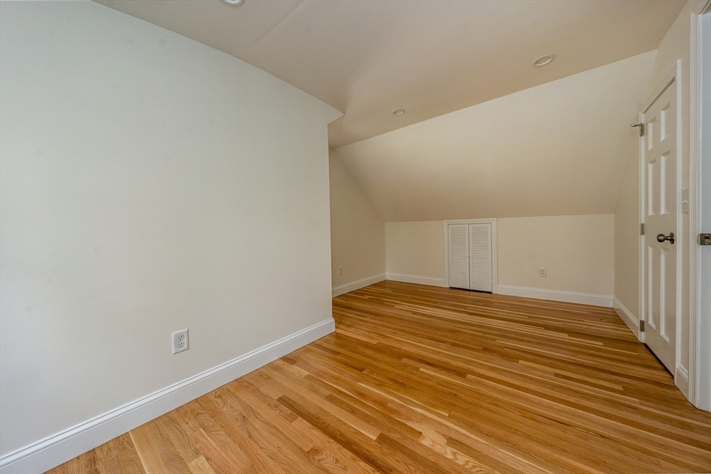 29 Powder Horn Way