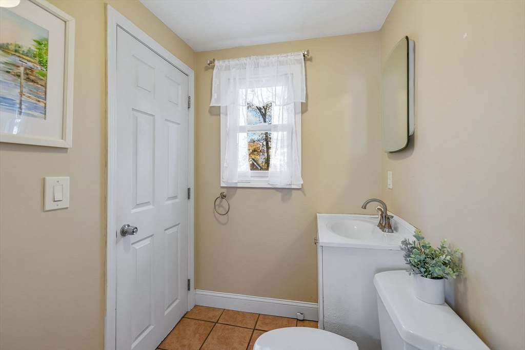 8 Blair Cir