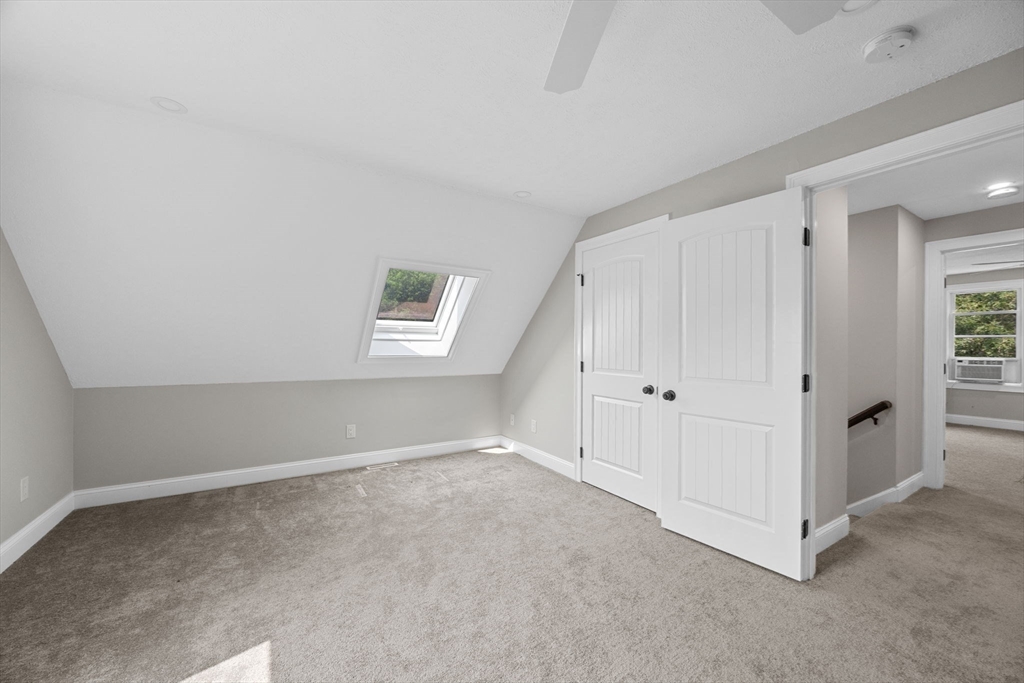 140 Noisy Hole Rd