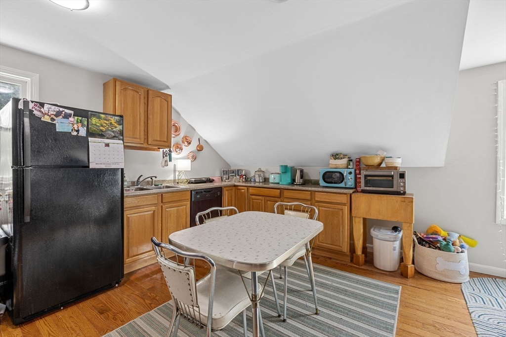 140 Noisy Hole Rd