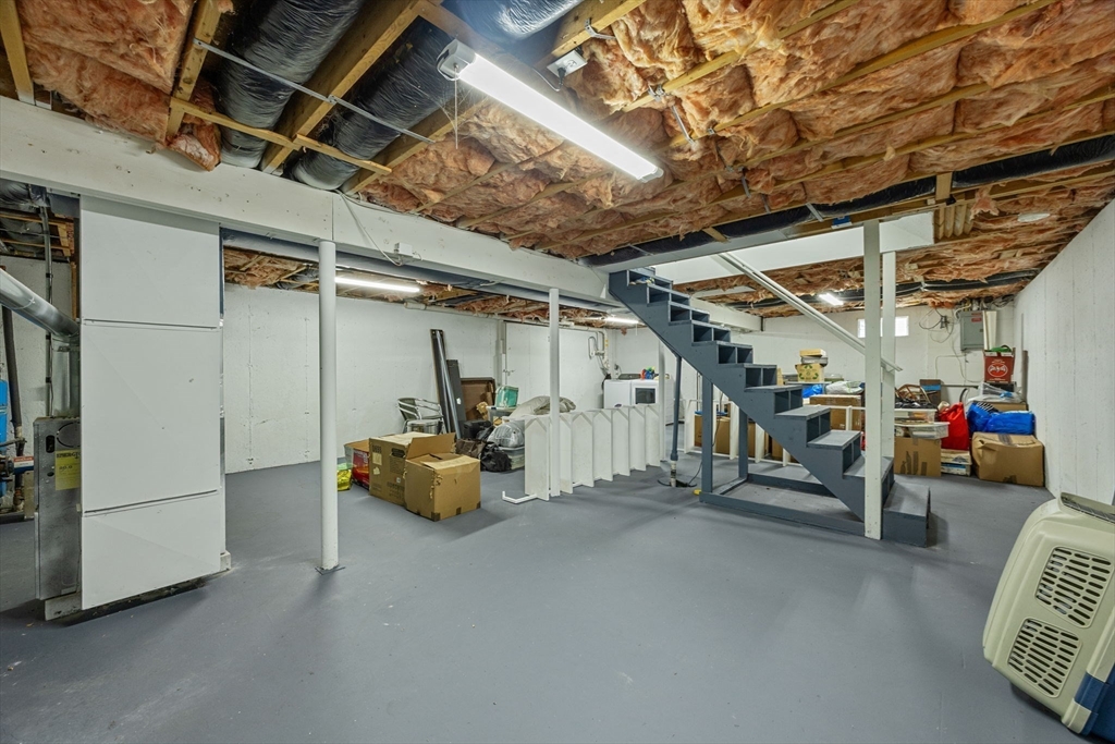 140 Noisy Hole Rd